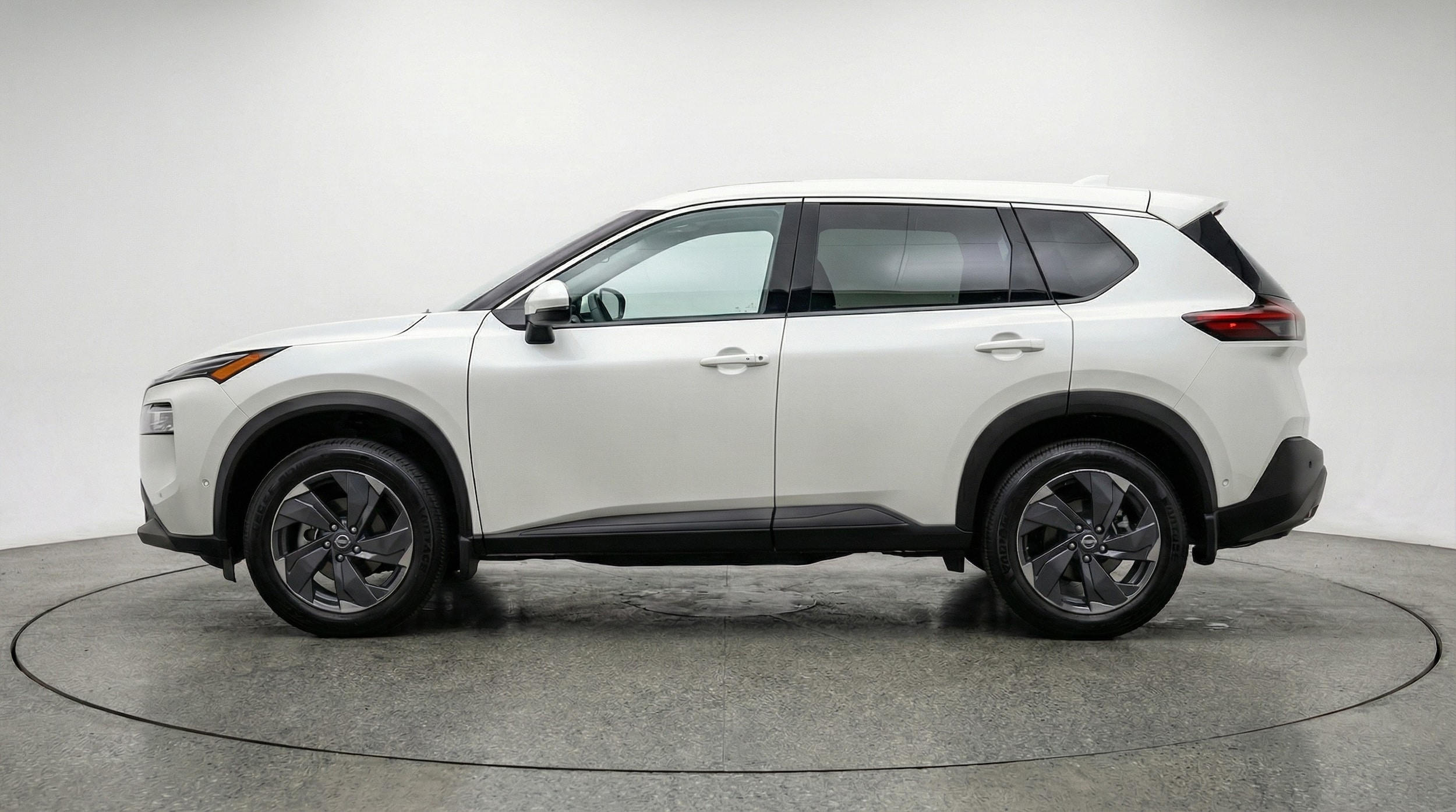 Thumbnail: 2025 Nissan Rogue - 4
