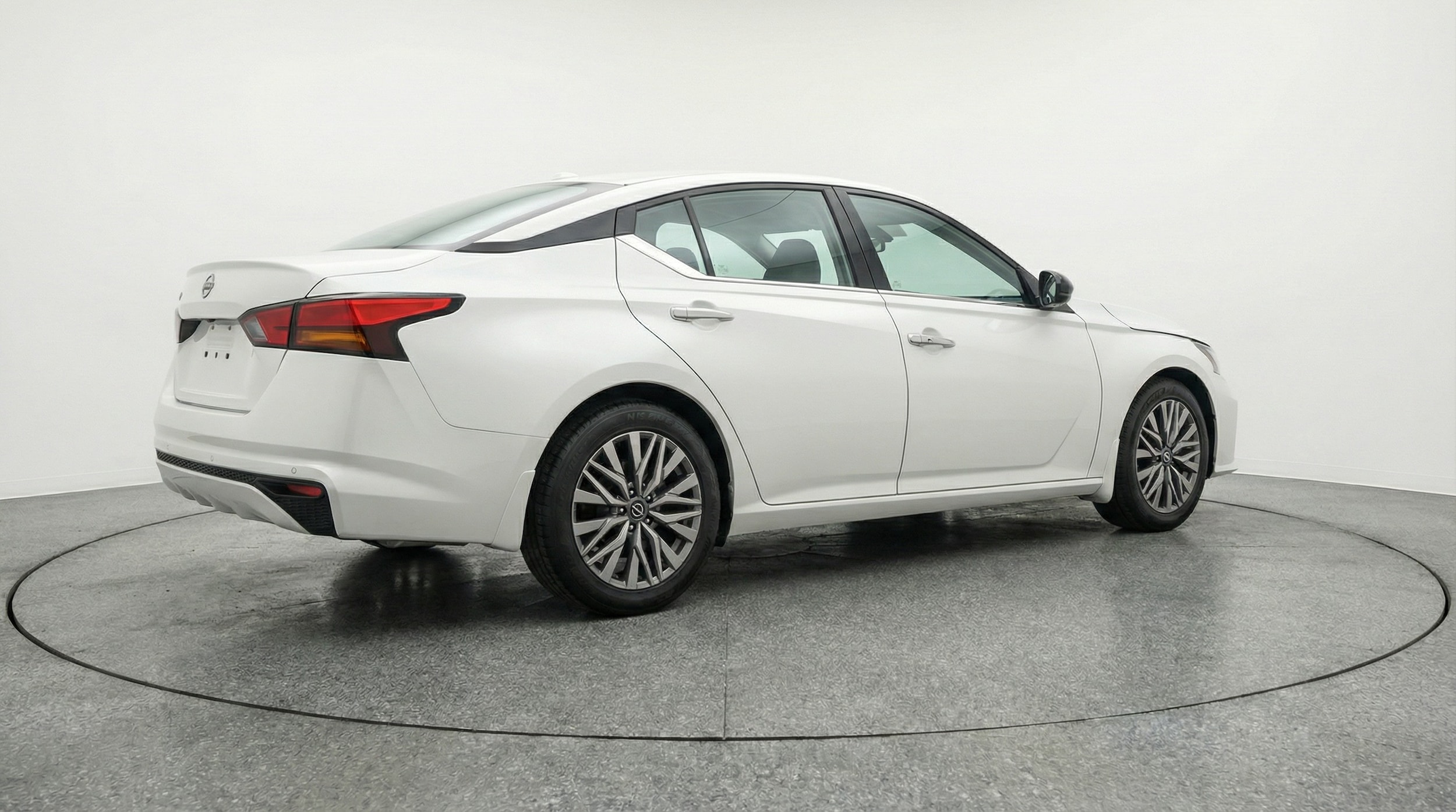 Thumbnail: 2025 Nissan Altima - 7