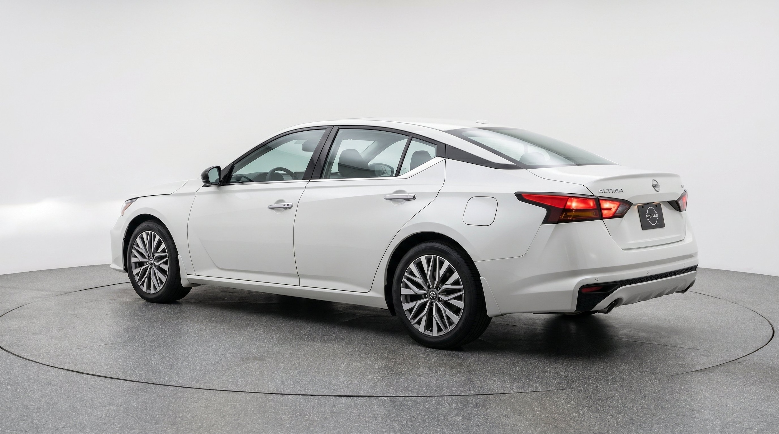 Thumbnail: 2025 Nissan Altima - 6