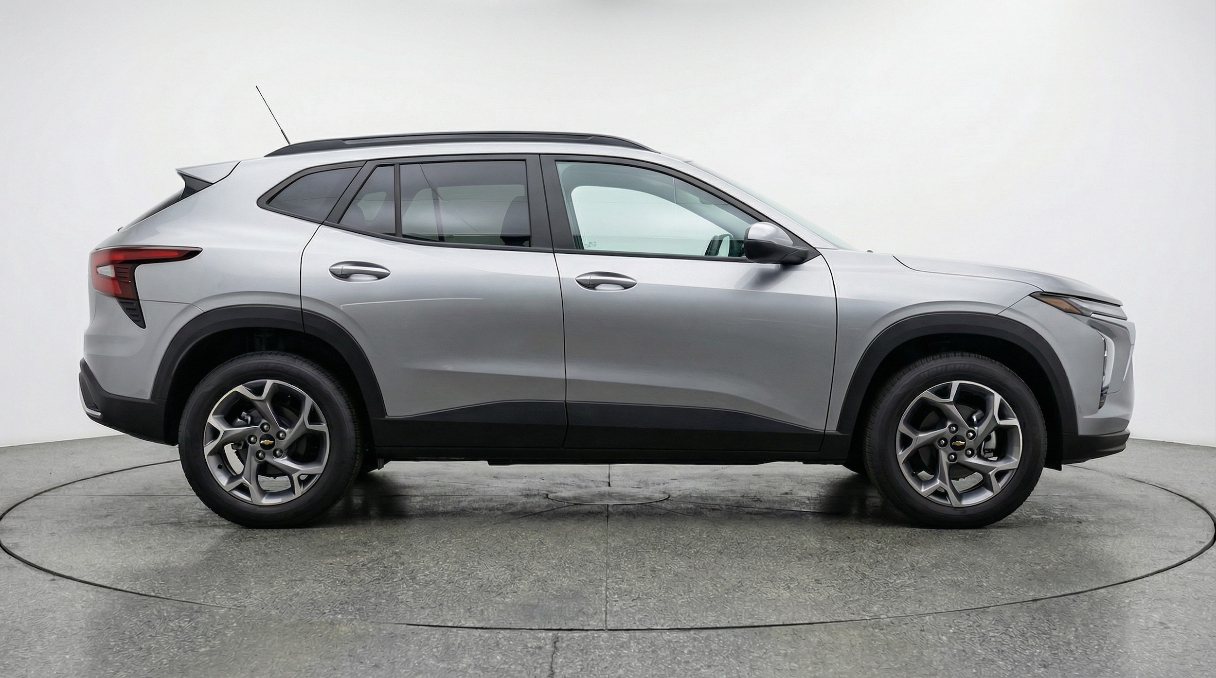 Thumbnail: 2025 Chevrolet Trax - 8