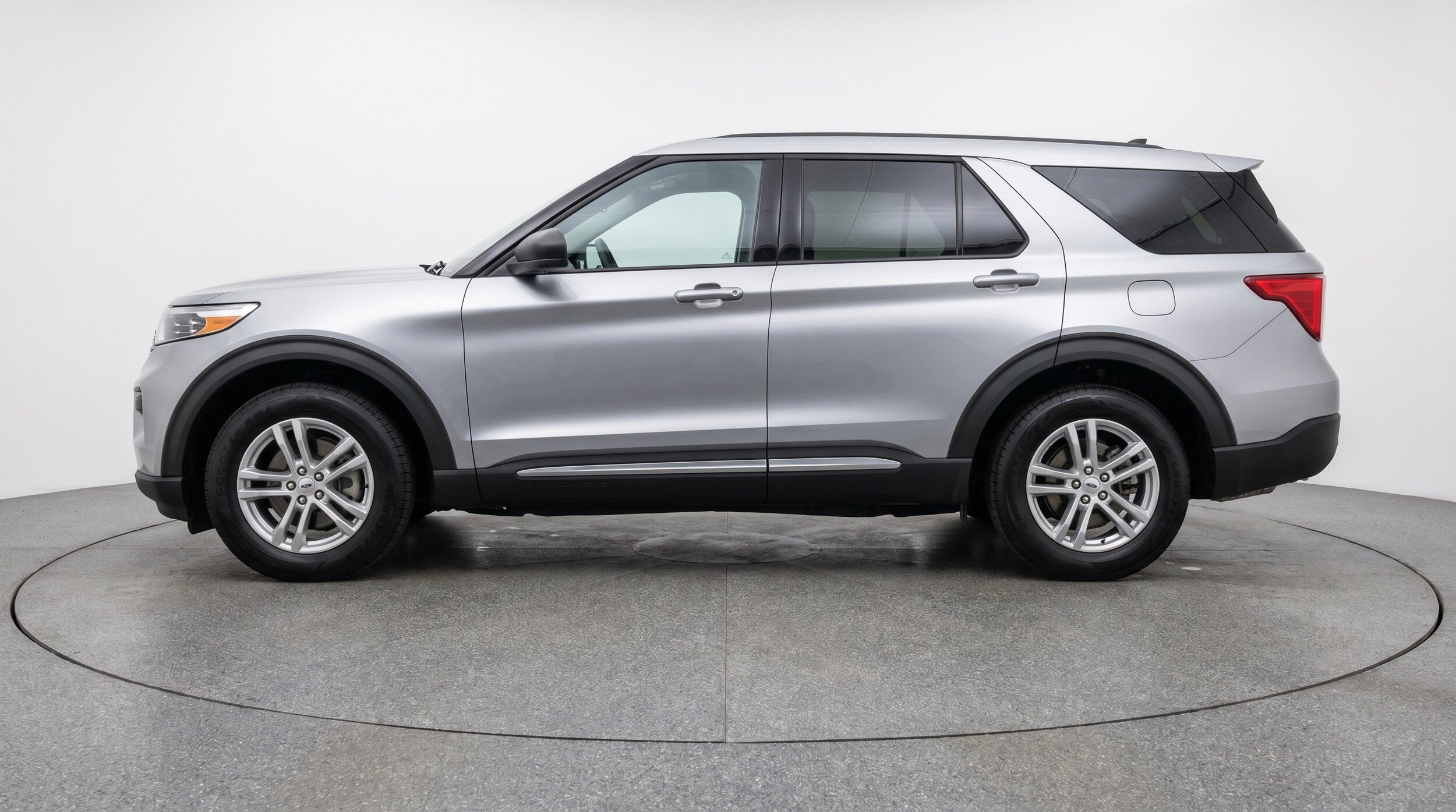 Thumbnail: 2024 Ford Explorer - 5