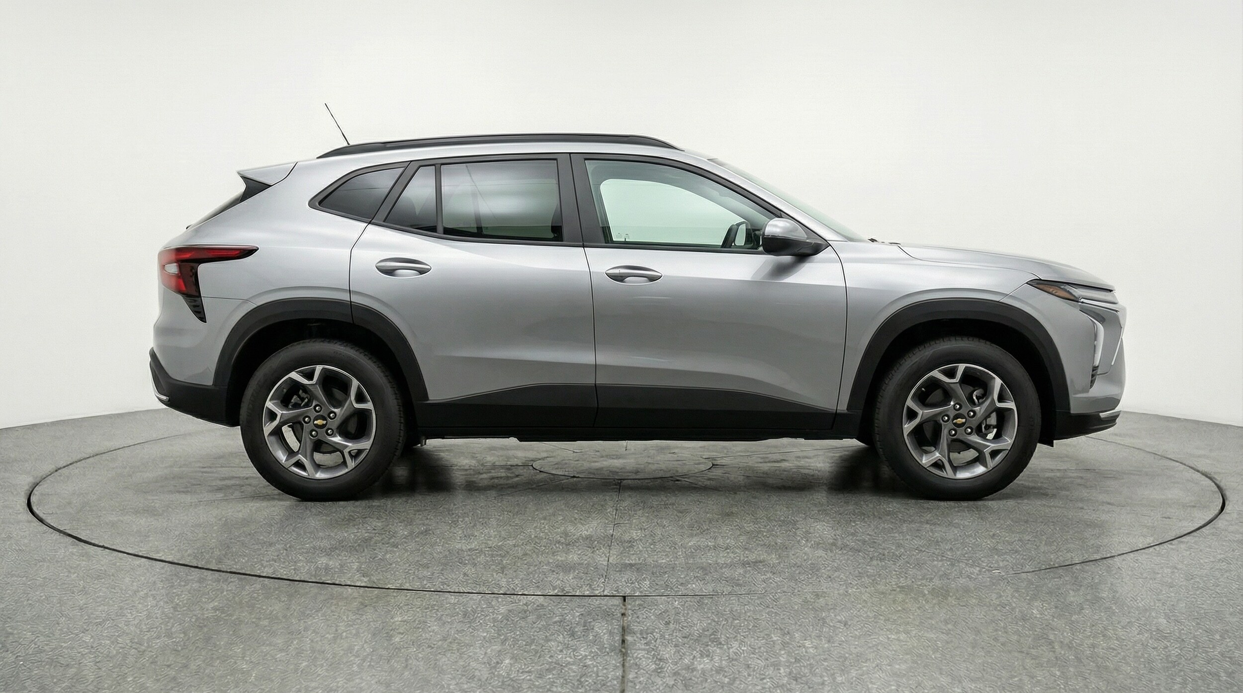 Thumbnail: 2025 Chevrolet Trax - 4