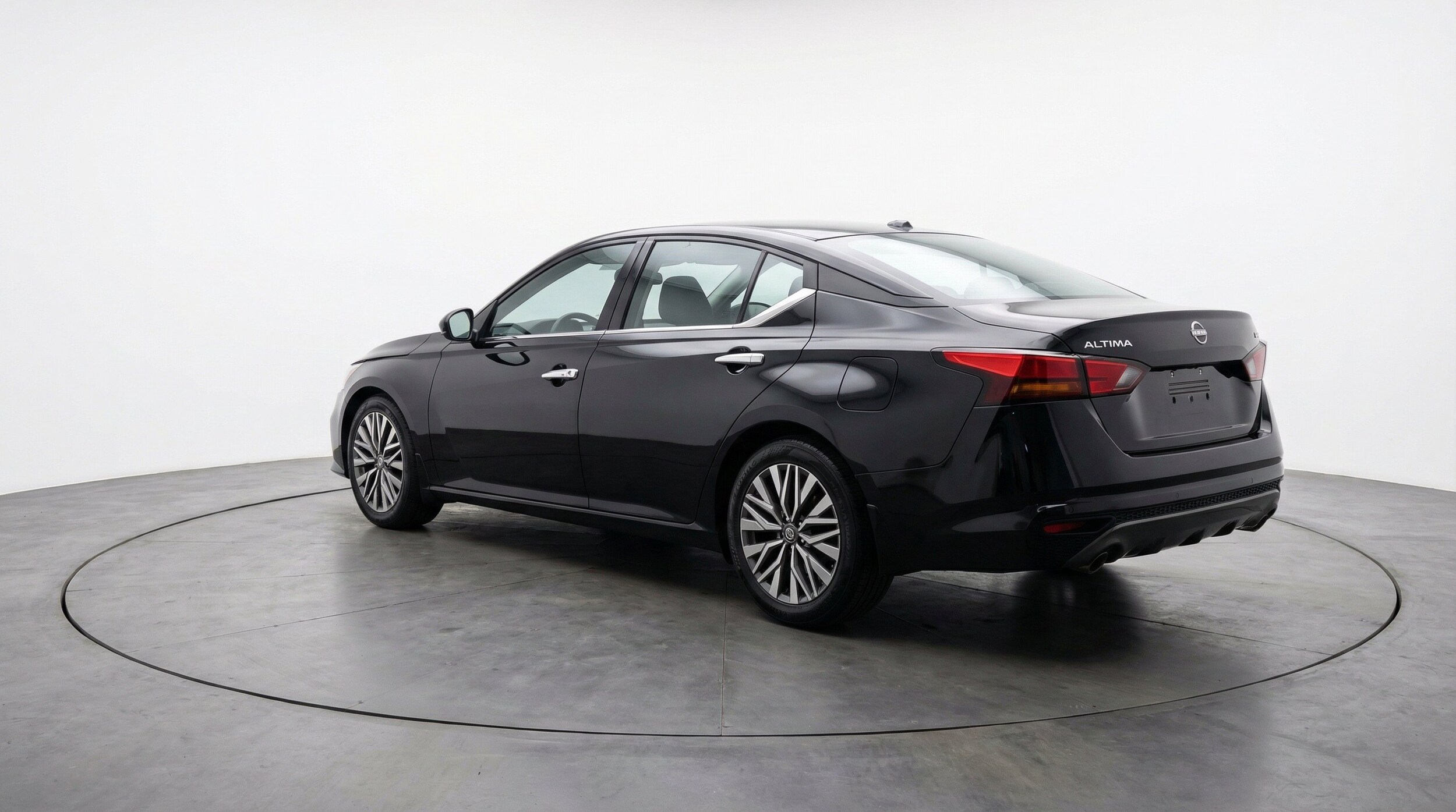 Thumbnail: 2025 Nissan Altima - 6