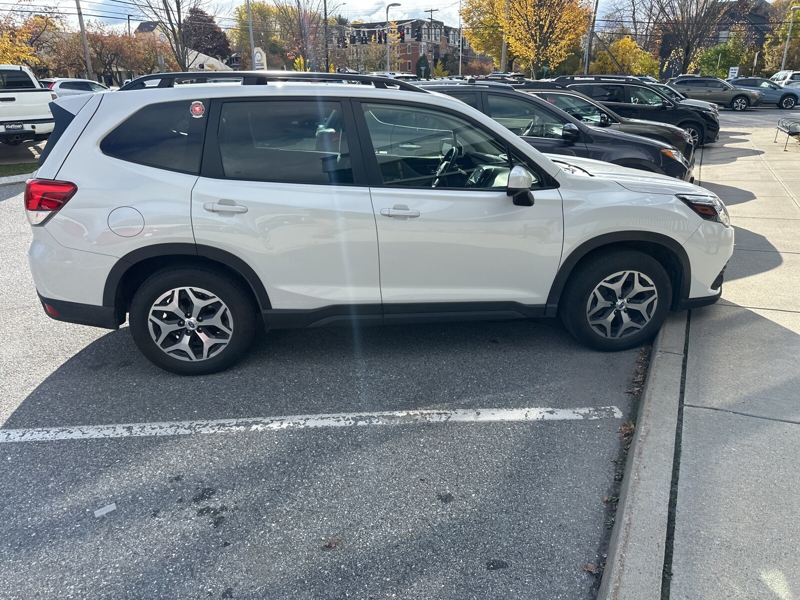 2023 Subaru Forester Premium photo 3
