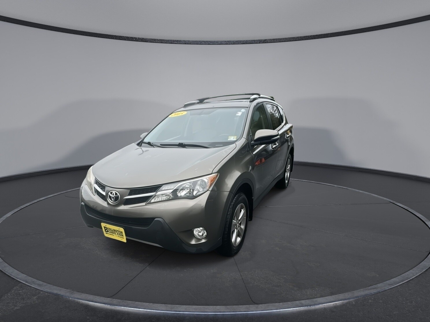 2015 Toyota RAV4 XLE photo 4