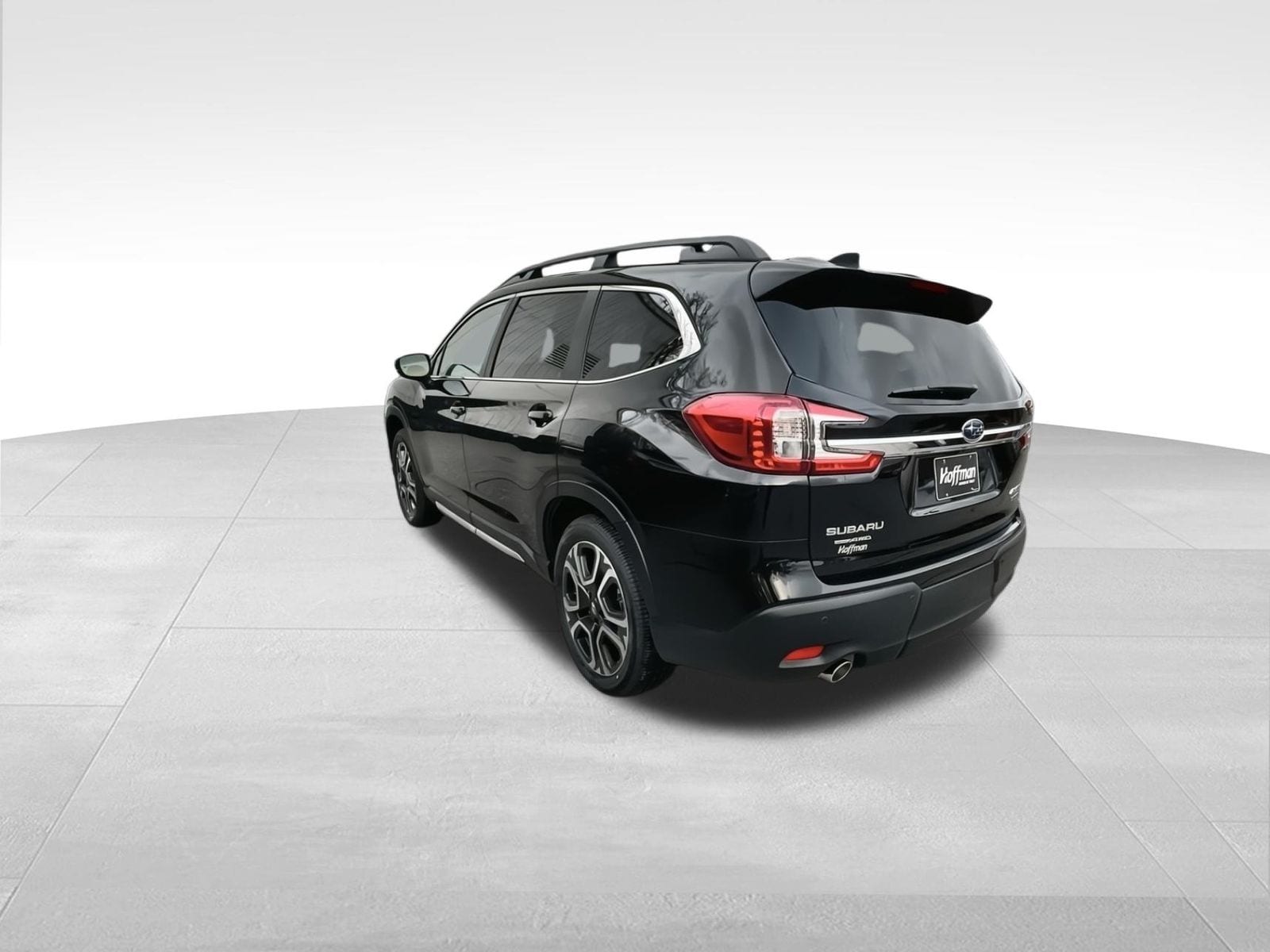 2025 Subaru Ascent Limited - Photo 7