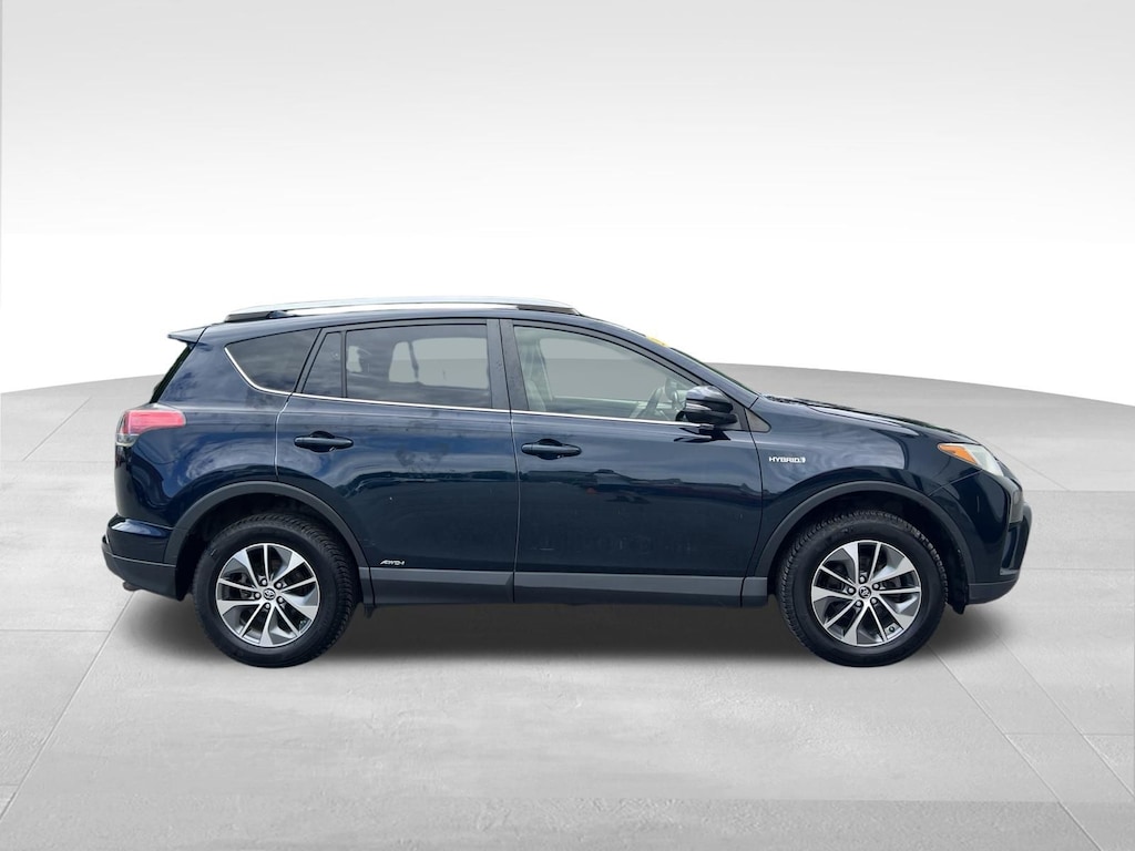 Used 2018 Toyota RAV4 Hybrid LE SUV