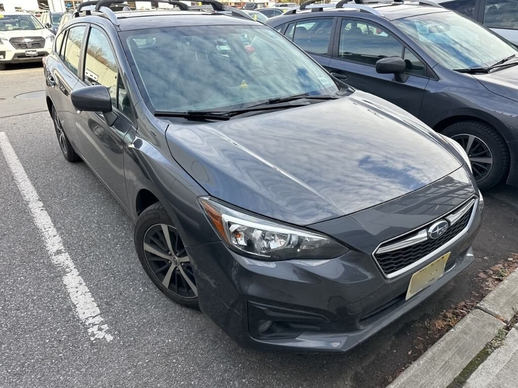 2019 Subaru Impreza 2.0i Premium photo 2