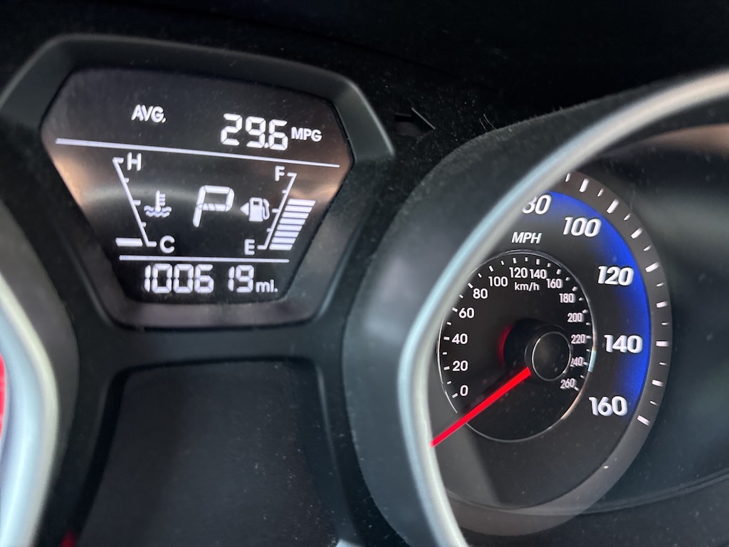 Used 2015 Hyundai Elantra SE Sedan