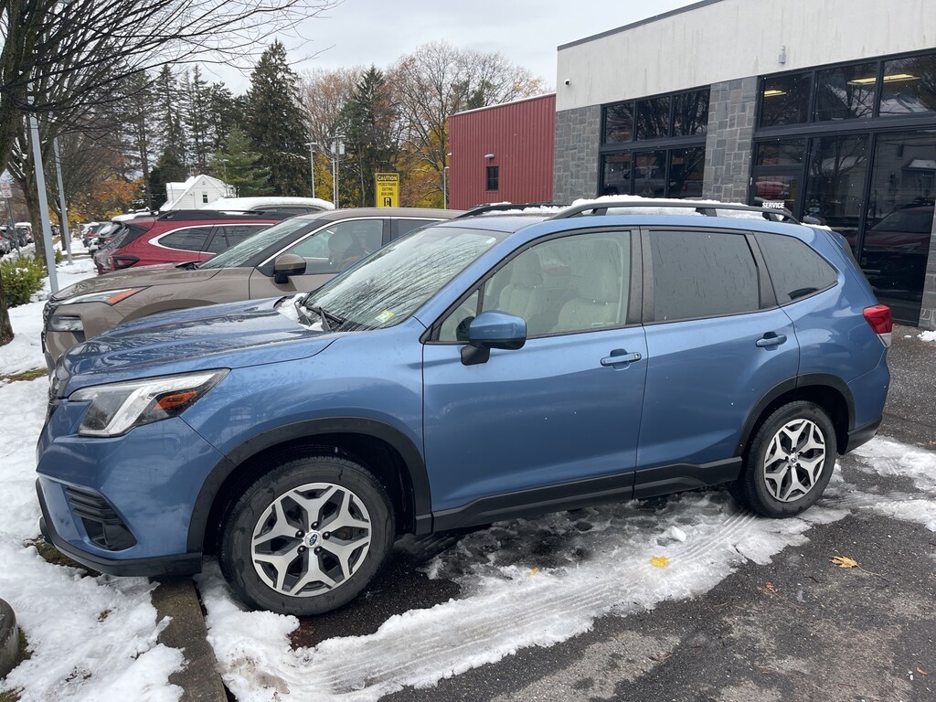 Used 2023 Subaru Forester Premium SUV