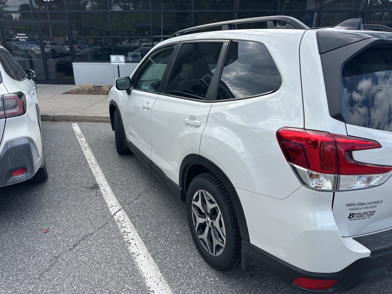 2024 Subaru Forester Premium photo 3