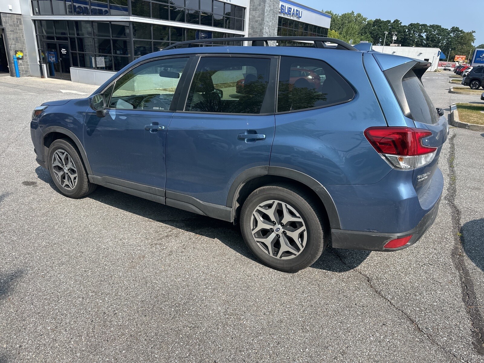 2023 Subaru Forester Premium photo 4