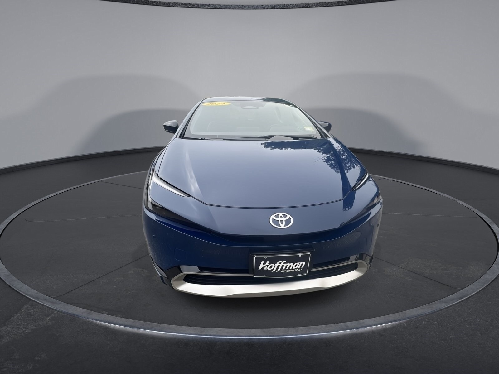 2024 Toyota Prius Prime XSE photo 3