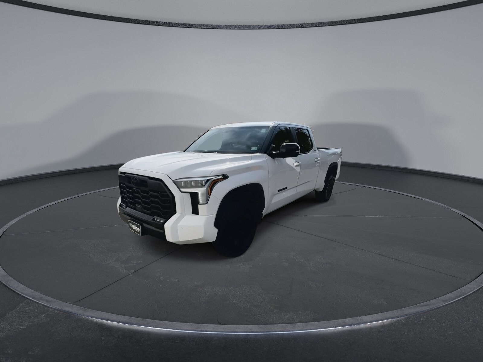 2025 Toyota Tundra Limited photo 4