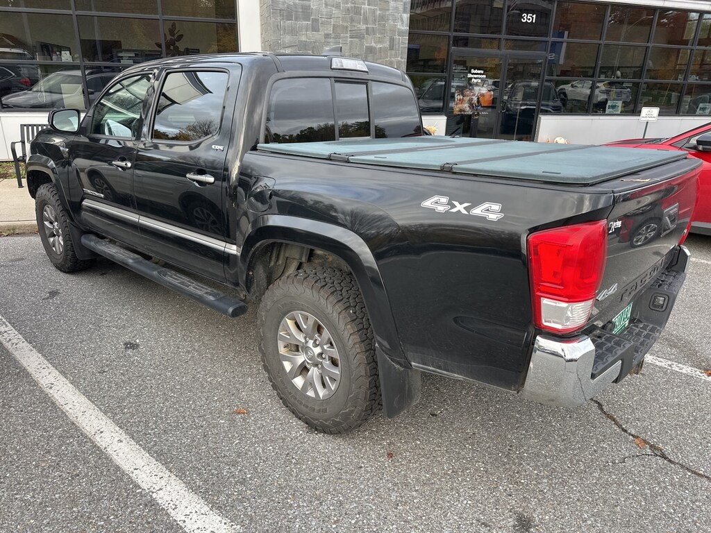 Used 2017 Toyota Tacoma  Truck Double Cab