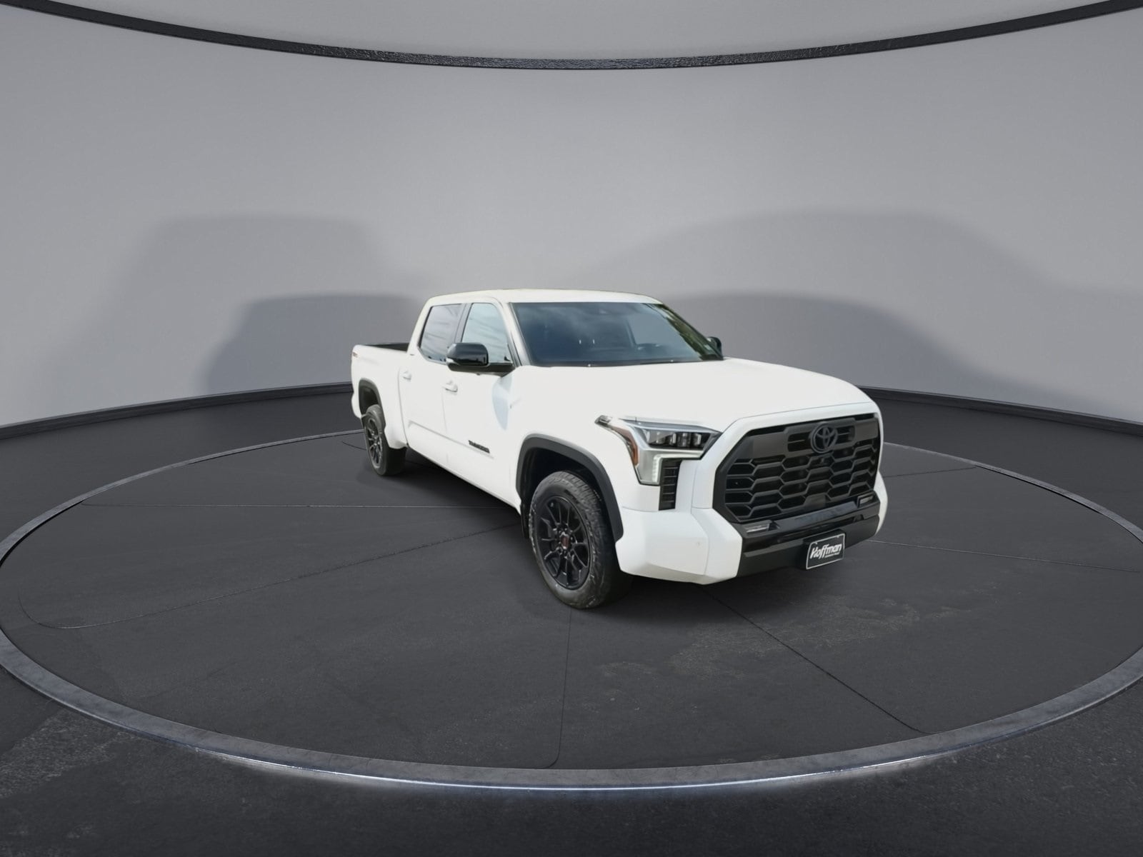 2025 Toyota Tundra Limited photo 2