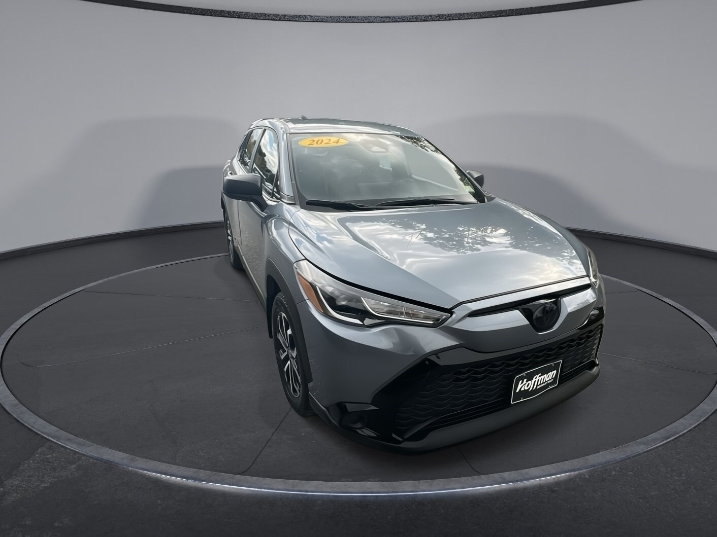 2024 Toyota Corolla Hybrid S photo 2