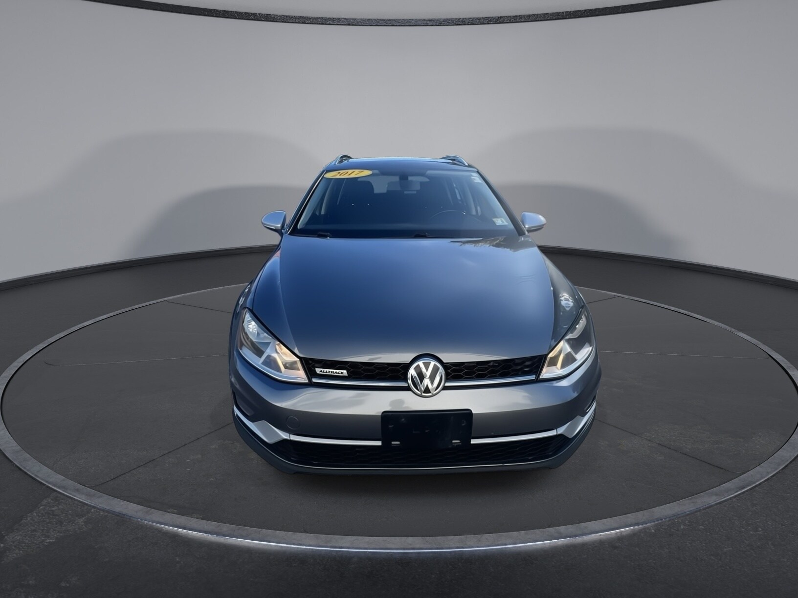 2017 Volkswagen Golf Alltrack TSI photo 2