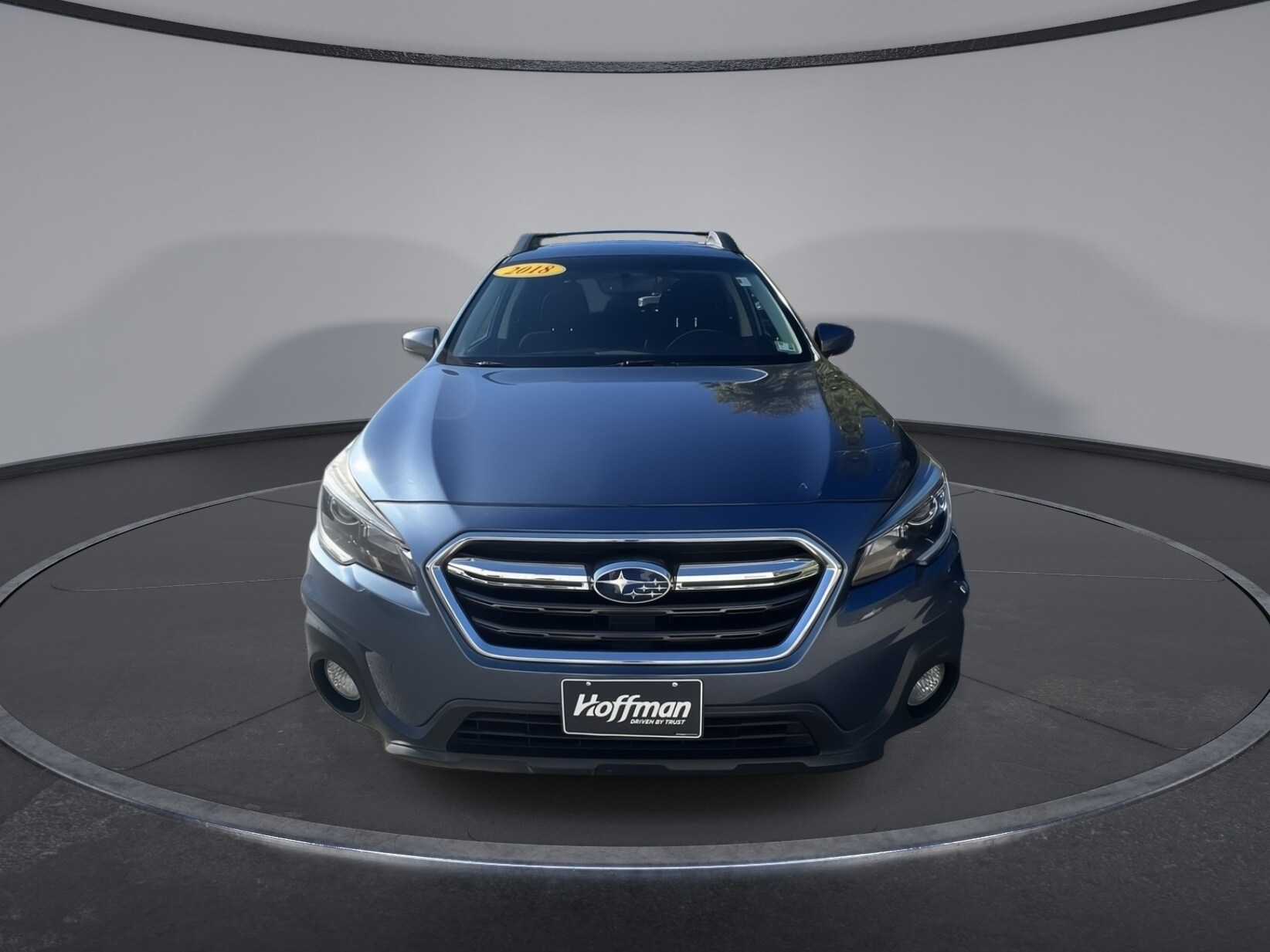 2018 Subaru Outback 2.5i Premium photo 2
