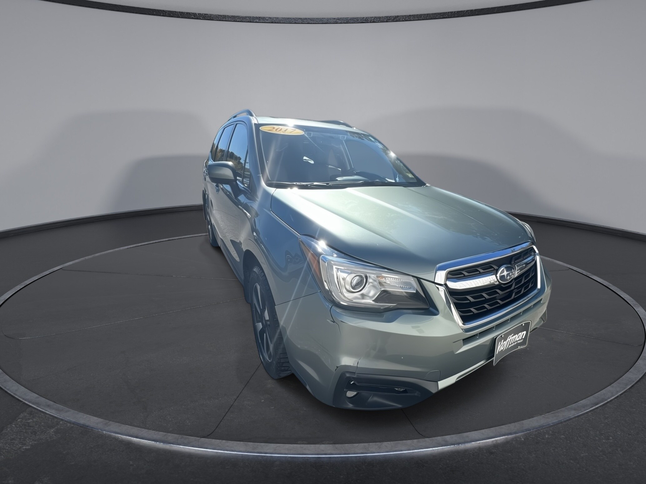 2017 Subaru Forester 2.5i Limited photo 2