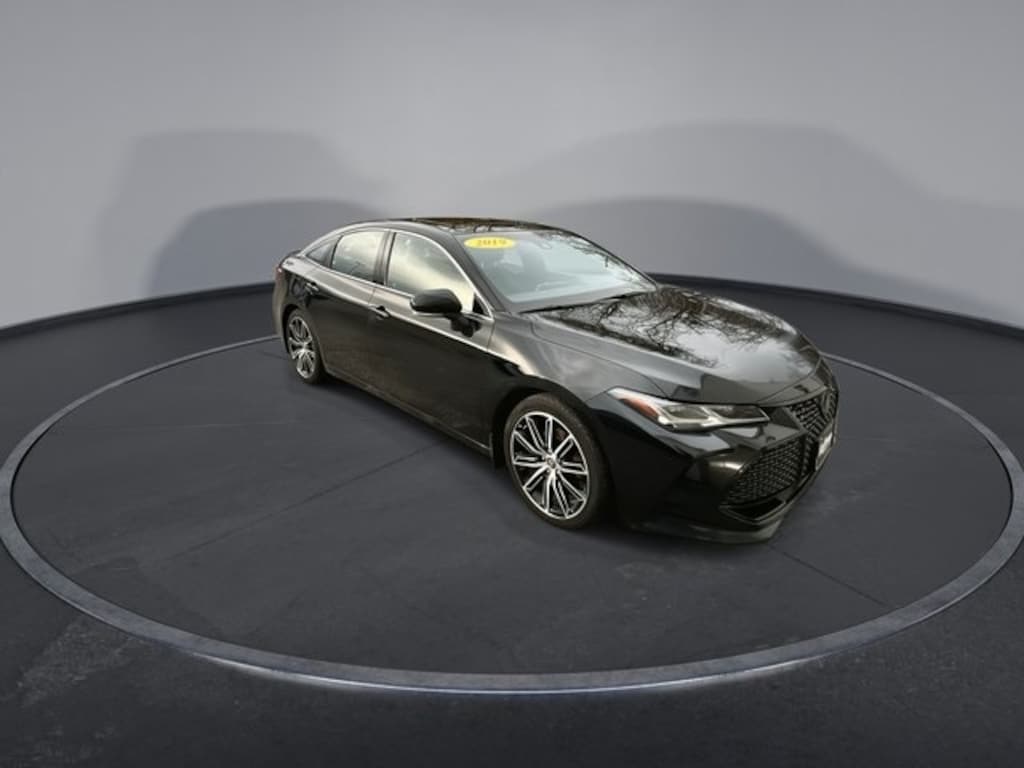 Used 2019 Toyota Avalon Sedan