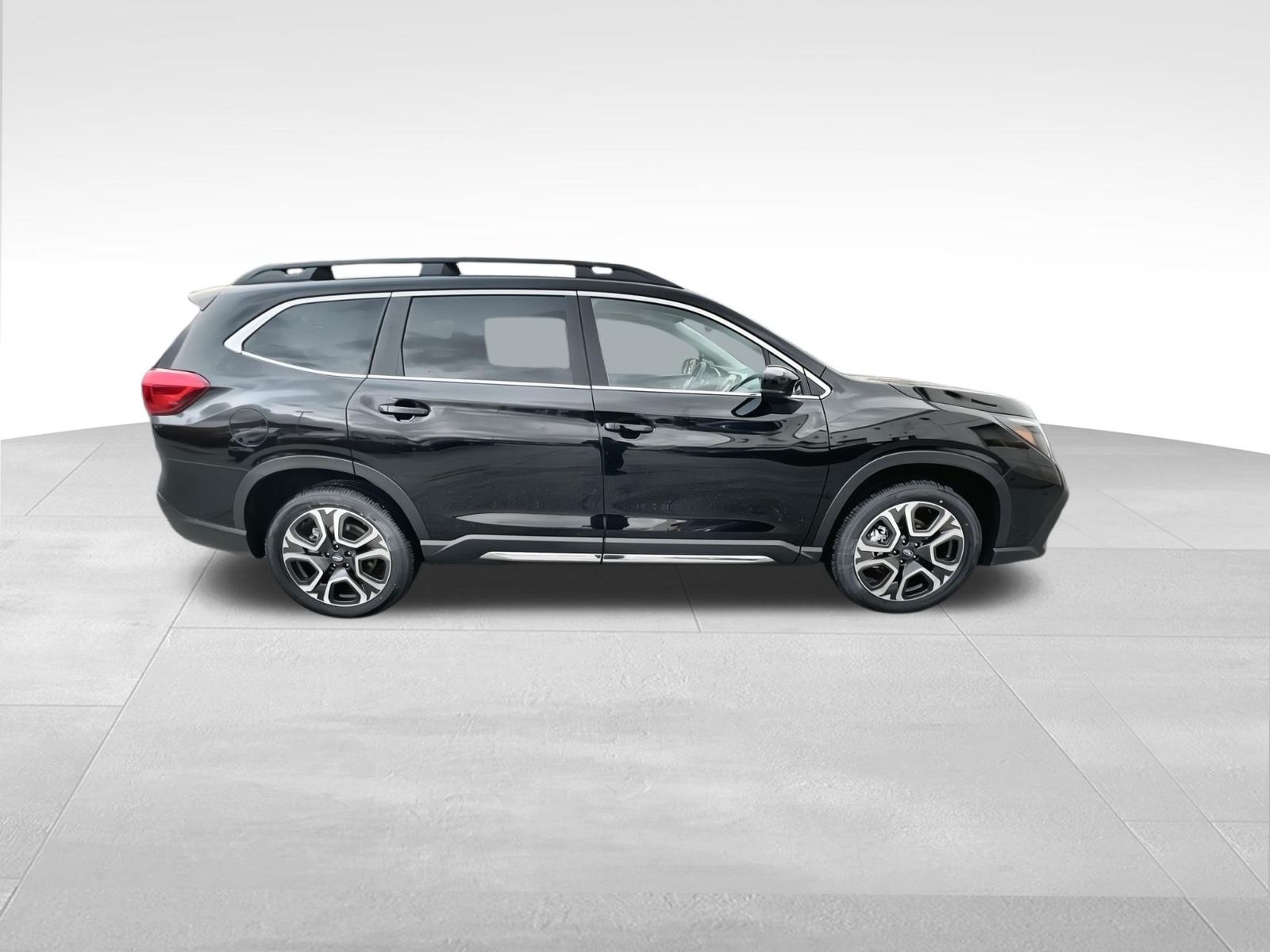 2025 Subaru Ascent Limited - Photo 10