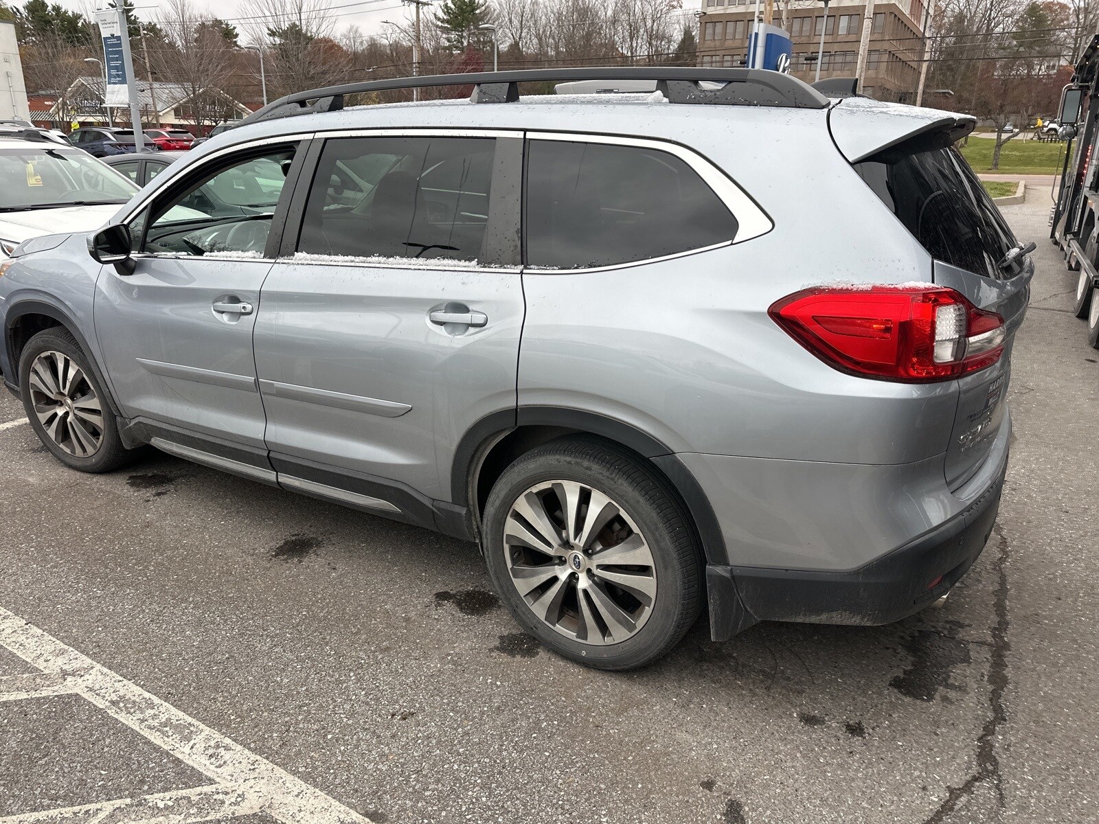 2020 Subaru Ascent Limited photo 3