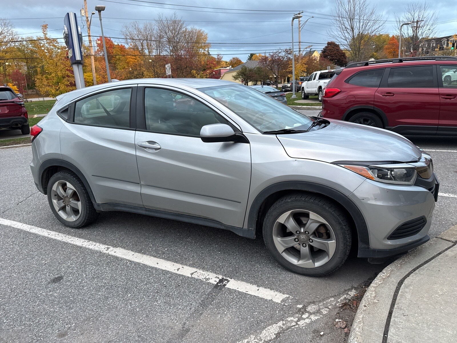 2019 Honda HR-V LX photo 2
