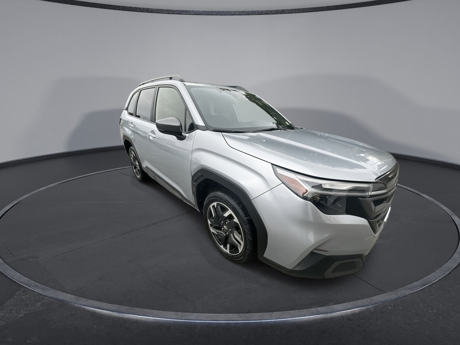 2025 Subaru Forester Limited photo 2