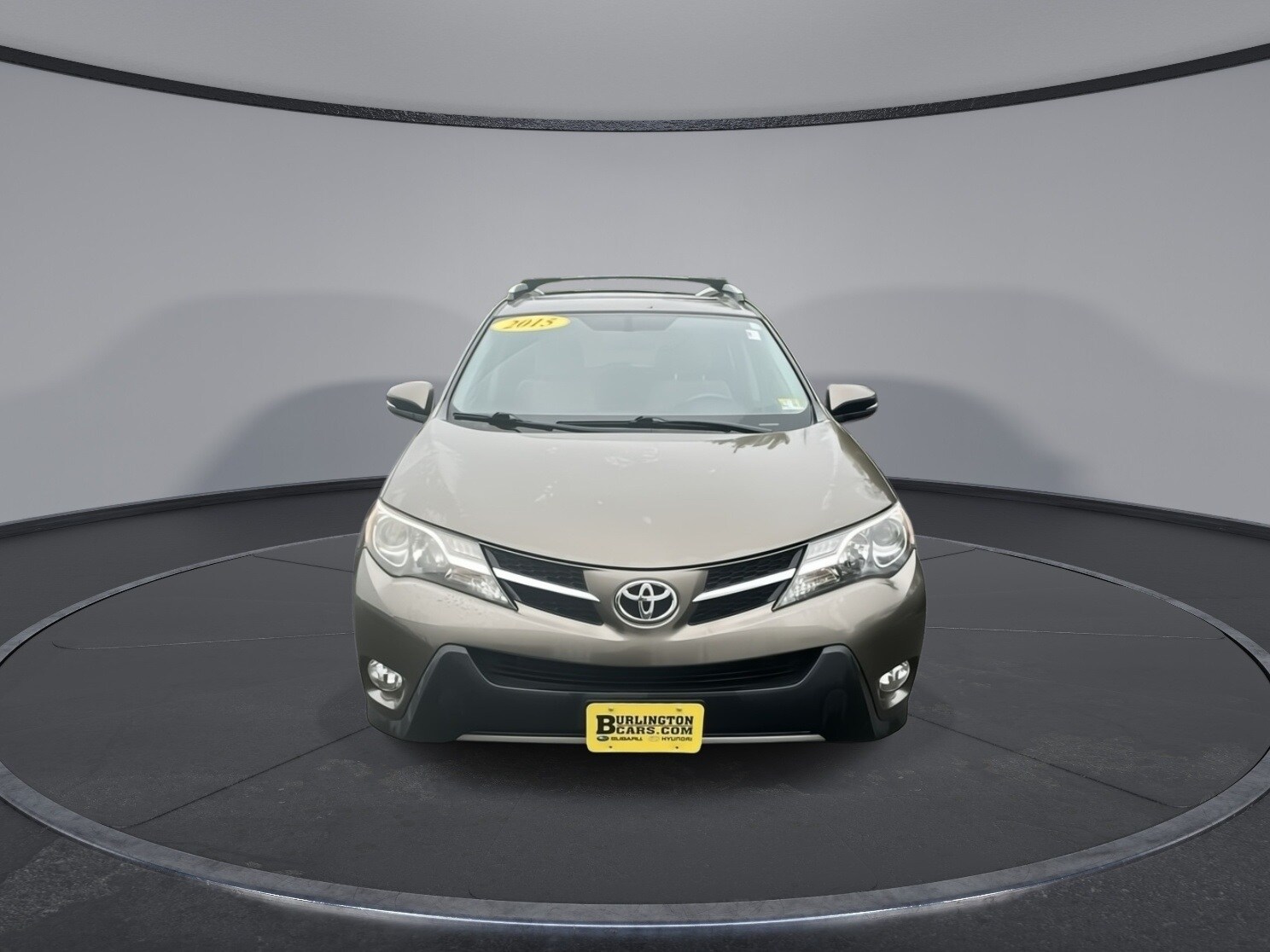 2015 Toyota RAV4 XLE photo 3