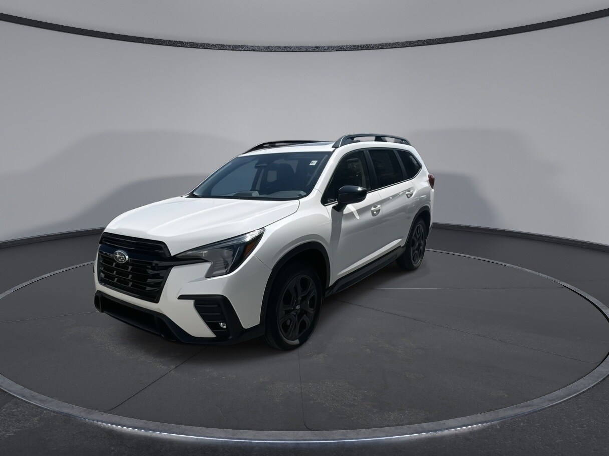2025 Subaru Ascent Onyx Edition Touring photo 2