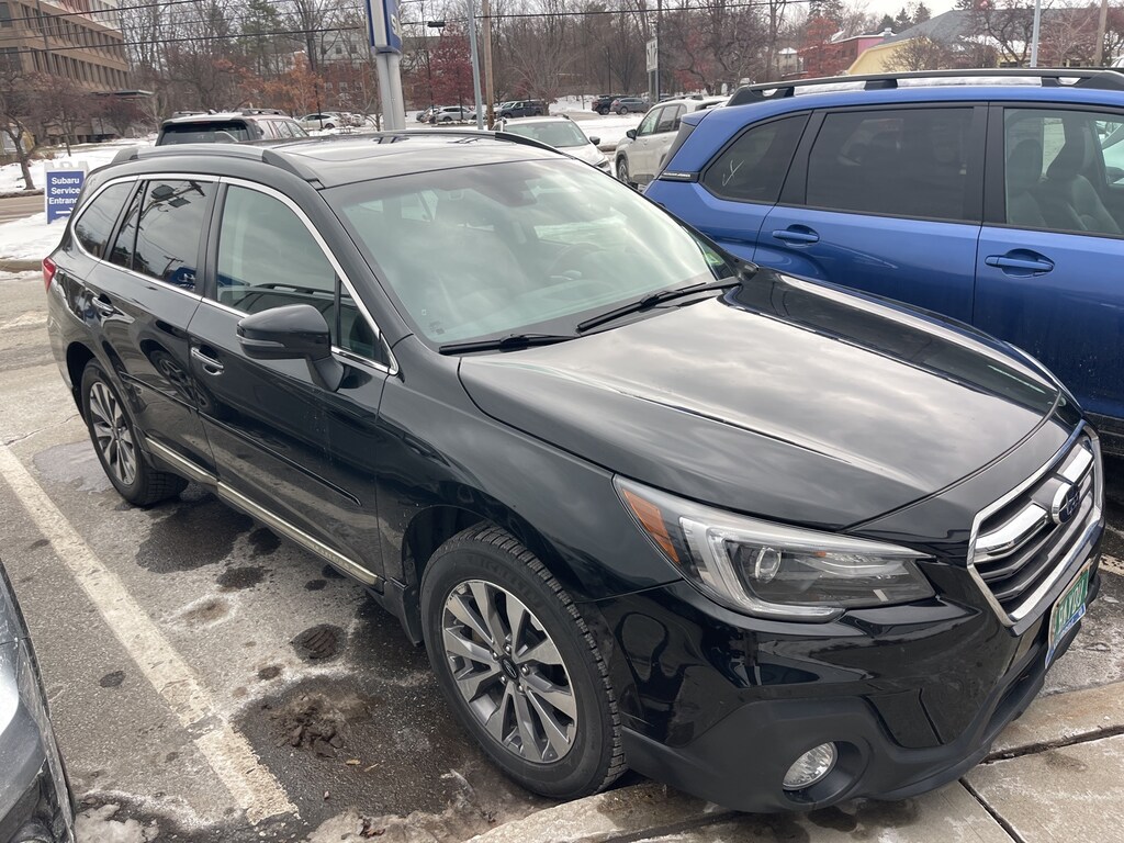 Used 2018 Subaru Outback 2.5i Touring with Starlink SUV