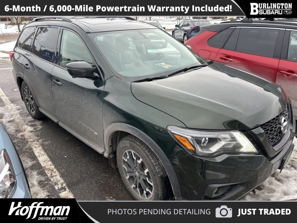 2020 Nissan Pathfinder SL's photo