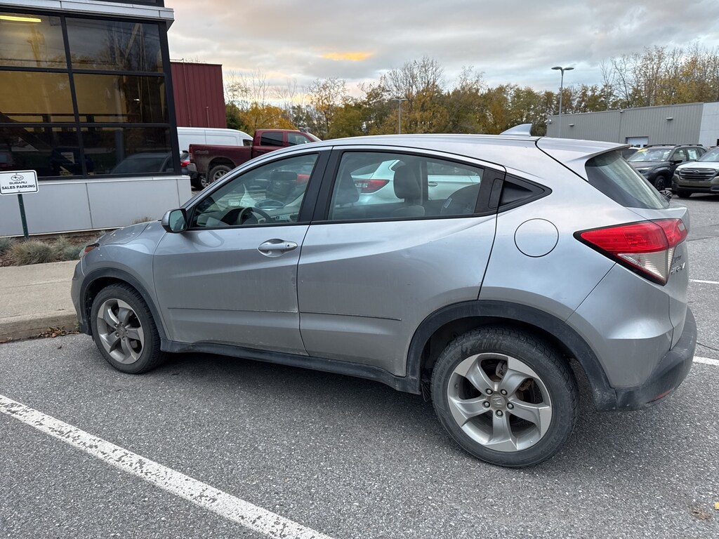 Used 2019 Honda HR-V LX AWD SUV