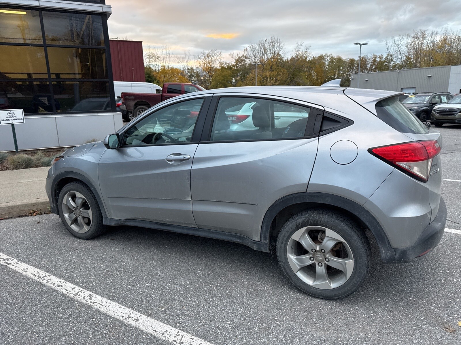 2019 Honda HR-V LX photo 2