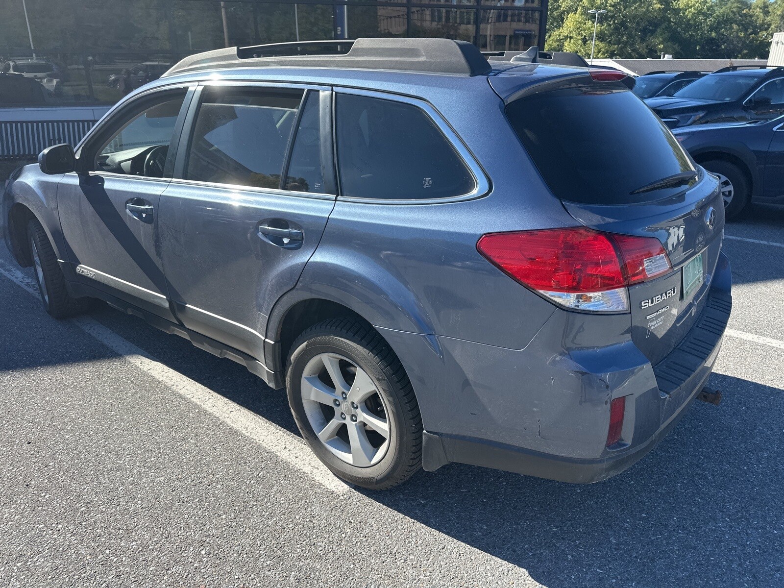 2014 Subaru Outback 2.5i Premium photo 3