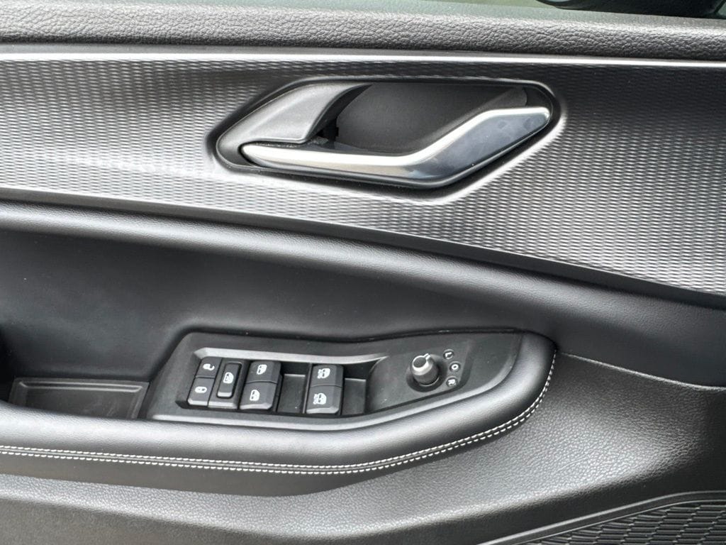 2025 Jeep Grand Cherokee Altitude - Photo 27