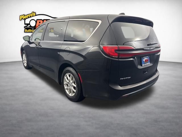 2024 Chrysler Pacifica Touring L - Photo 4