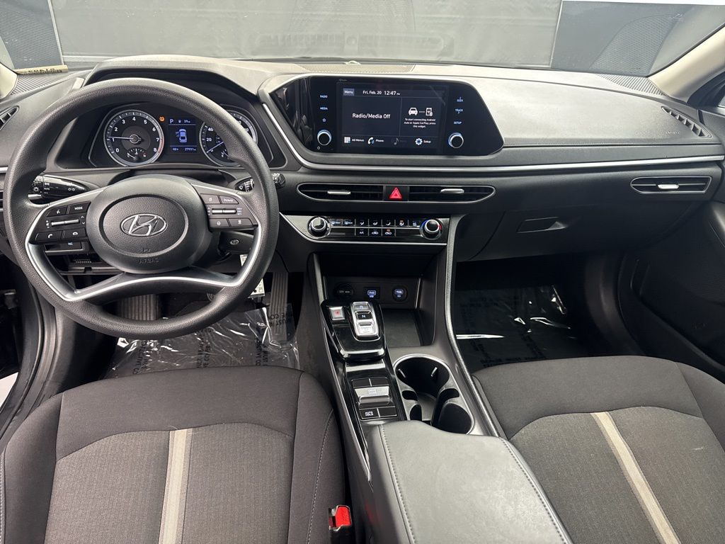 2023 Hyundai Sonata SE - Photo 12