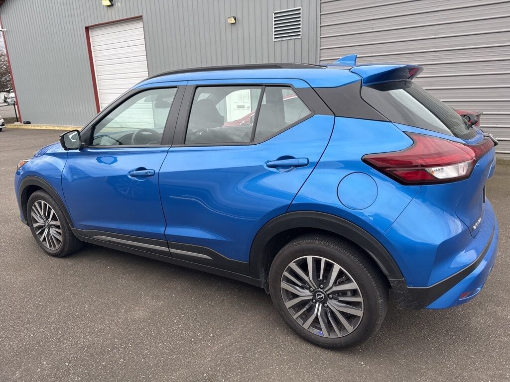 Used 2024 Nissan Kicks SR SUV