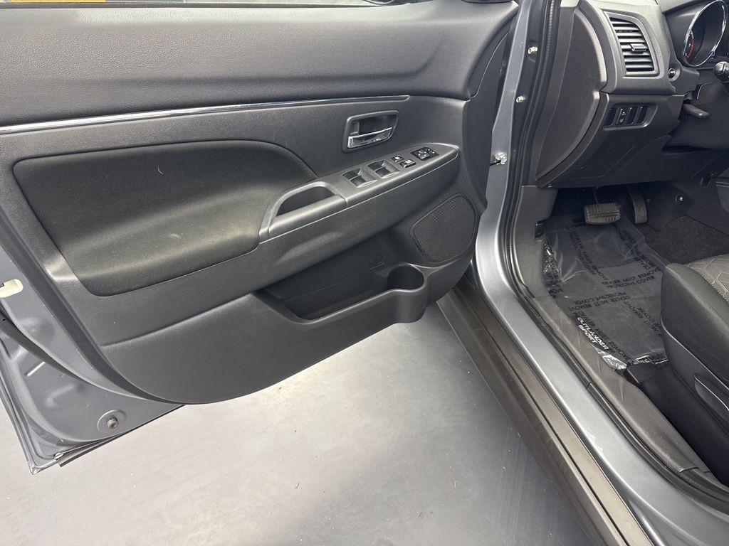 2024 Mitsubishi Outlander Sport ES - Photo 27