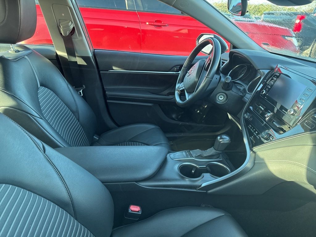 Used 2022 Toyota Camry SE Sedan