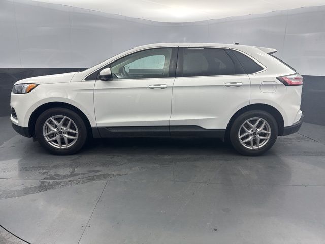 2024 Ford Edge SEL photo 2