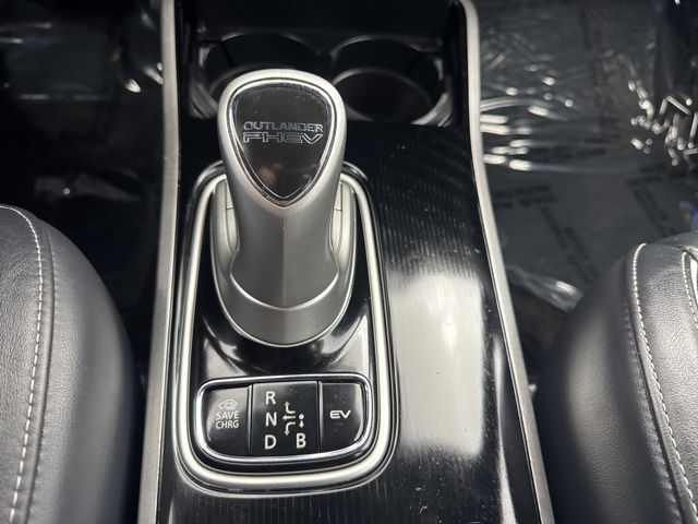 2021 Mitsubishi Outlander GT - Photo 26