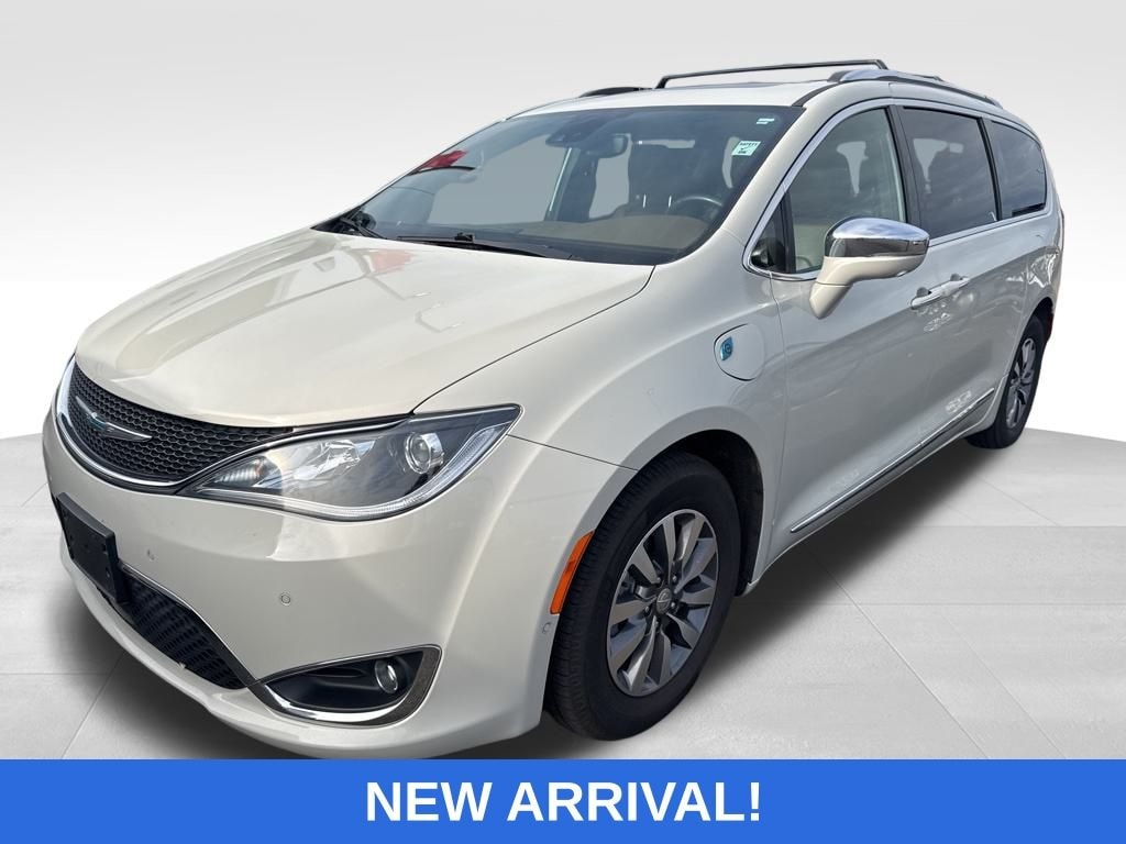 Used 2020 Chrysler Pacifica Hybrid Limited Minivan/Van
