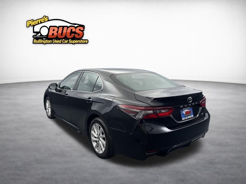 Used 2022 Toyota Camry SE Sedan