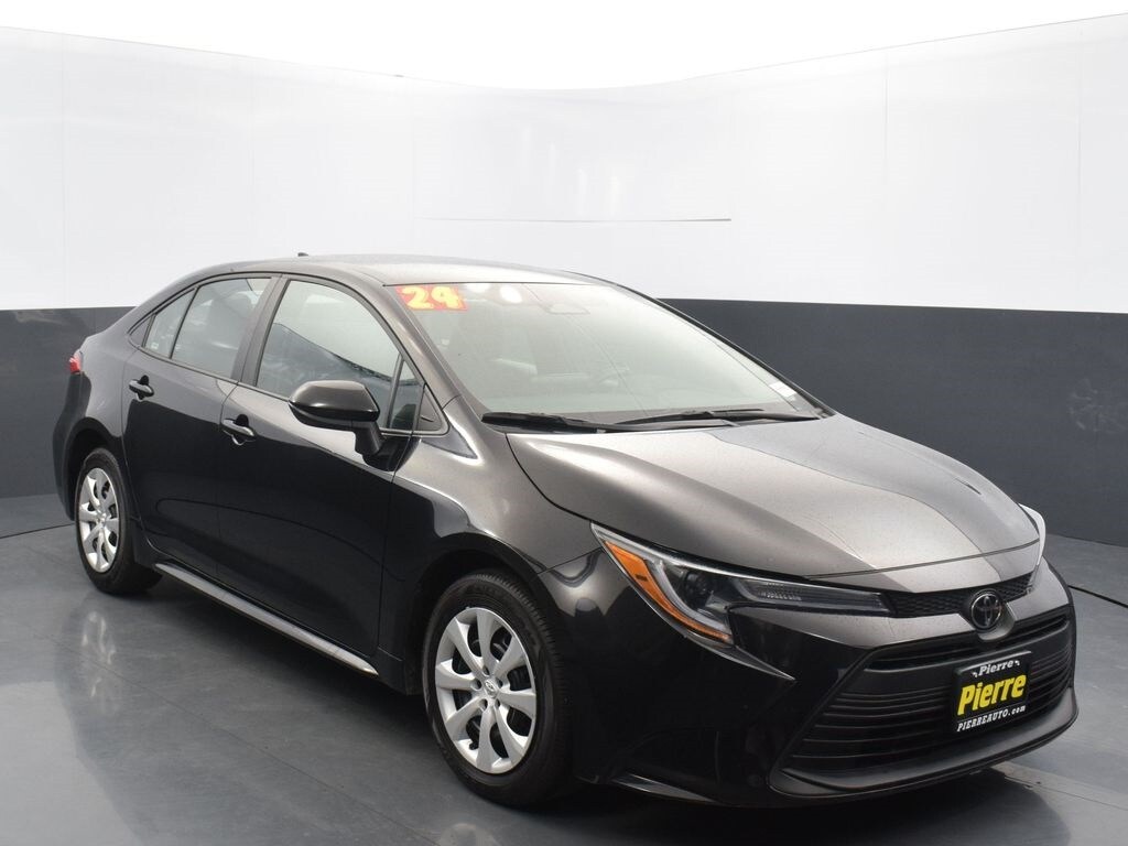2024 Toyota Corolla LE photo 3