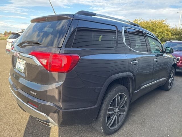 2017 Gmc Acadia Denali photo 2