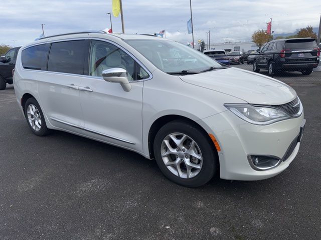 2020 Chrysler Pacifica Limited photo 4