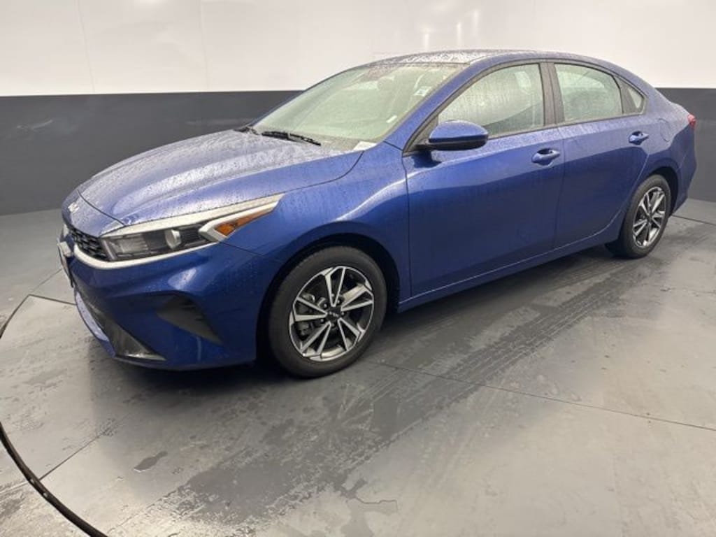 Used 2023 Kia Forte LXS Sedan